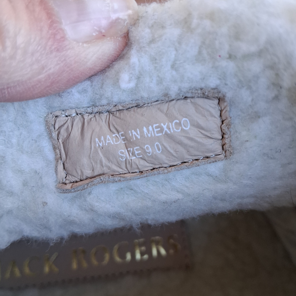 Jack Rogers Sienna Sherpa Lined Suede Booties Sz 9 NEW Water Resistant Trendy - Picture 11 of 15